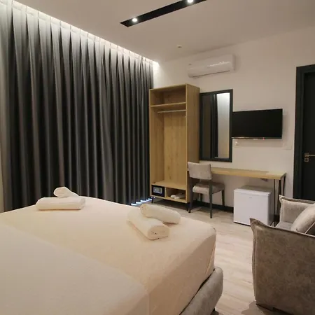 F&J Hotel Sarande Exterior photo