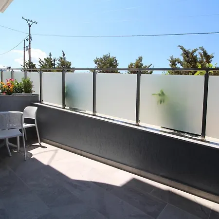 F&J Hotel Sarande Exterior photo