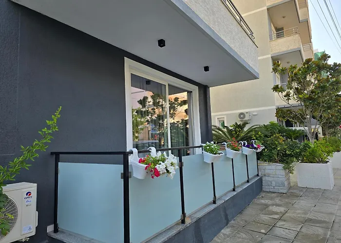 F&J Hotel